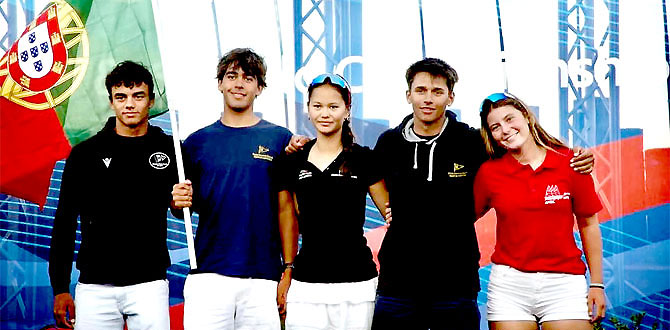 Velejadores do Clube Naval de Cascais no “Mundial” de Juniores de ILCA6(T)