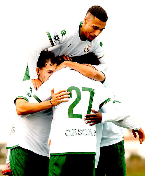 Cascais goleia Nova SBE e segue sem derrotas, vitórias do Tires, Oeiras e Torre nos dérbis(tx)