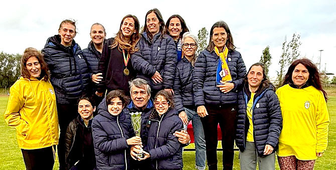 Linda-a-Pastora SC é campeão nacional nos 10.000 metros femininos em Veteranos(T)
