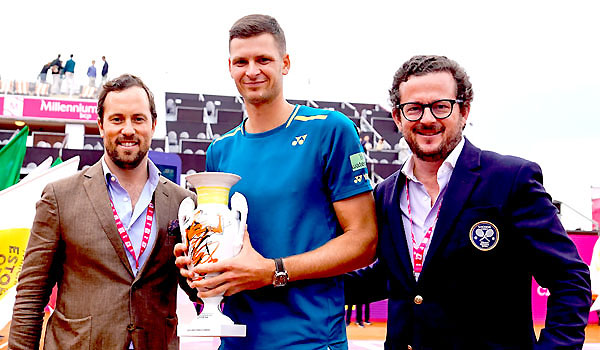 Hubert Hurkacz, na despedida de João Sousa, foi o vencedor do ”Millennium Estoril Open”(tx)