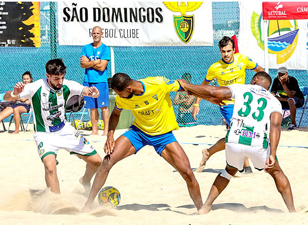 Vitórias da Associação da Torre e GD Estoril Praia nos nacionais(tx)