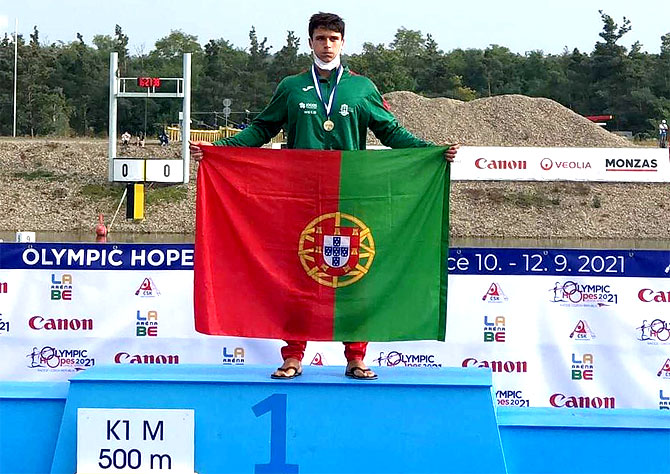 Afonso Gaspar (CMCS) com ouro e bronze na “Regata International Olyimpic Hopes”(T)