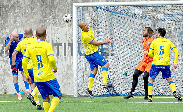 GD Estoril Praia é líder isolado do “Torneio de Veteranos de Cascais”(tx)