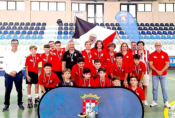 Sub-13 da AD Oeiras vencem “Taça APL” * Parede FC fecha época com derrota(tx)