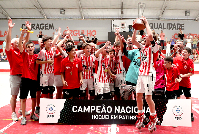 Sub-13 da AD Oeiras campeões nacionais * Paço de Arcos vice-campeão Sub-17(T)